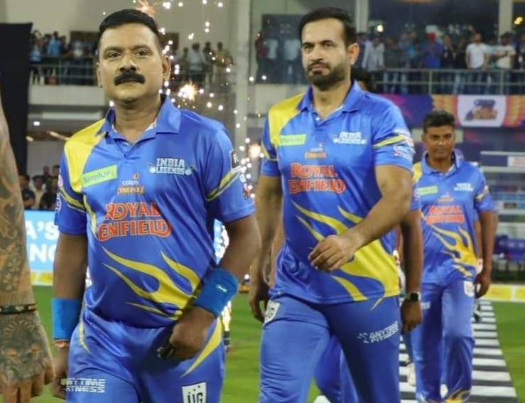 Ravi Gaikwad along with Irfan Pathan